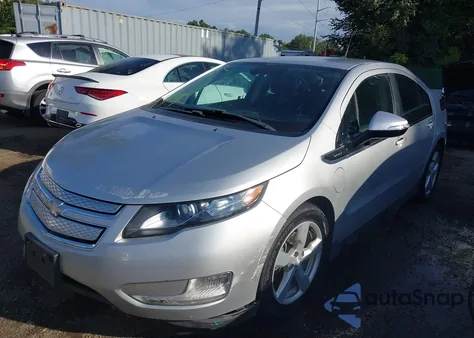 2013 Chevrolet Volt z USA, uszkodzony, nr VIN 1G1RD6E43DU137161